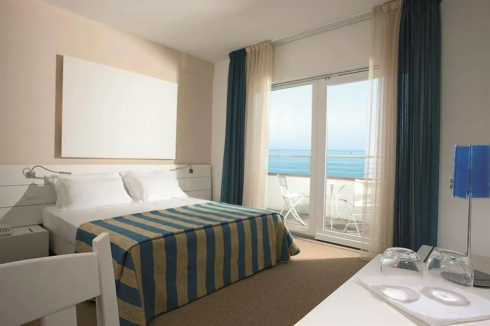 Adriatic Palace Hotel Lido di Jesolo 4*,
